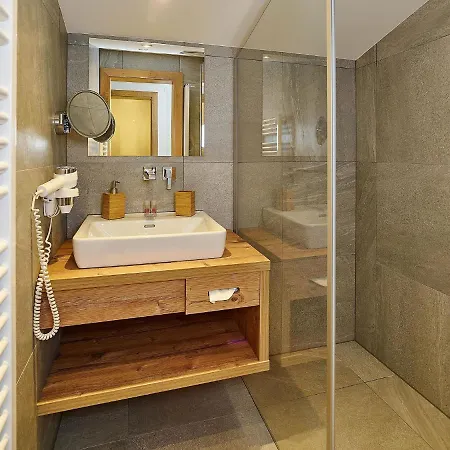 Apartment 5 Personen アパート *